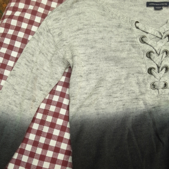 🍀3/15 American Eagle Outfitters Woman's sweater size XS - Picture 4 of 7